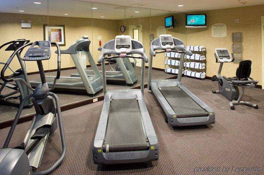 Towneplace Suites By Marriott San Antonio Airport Удобства фото