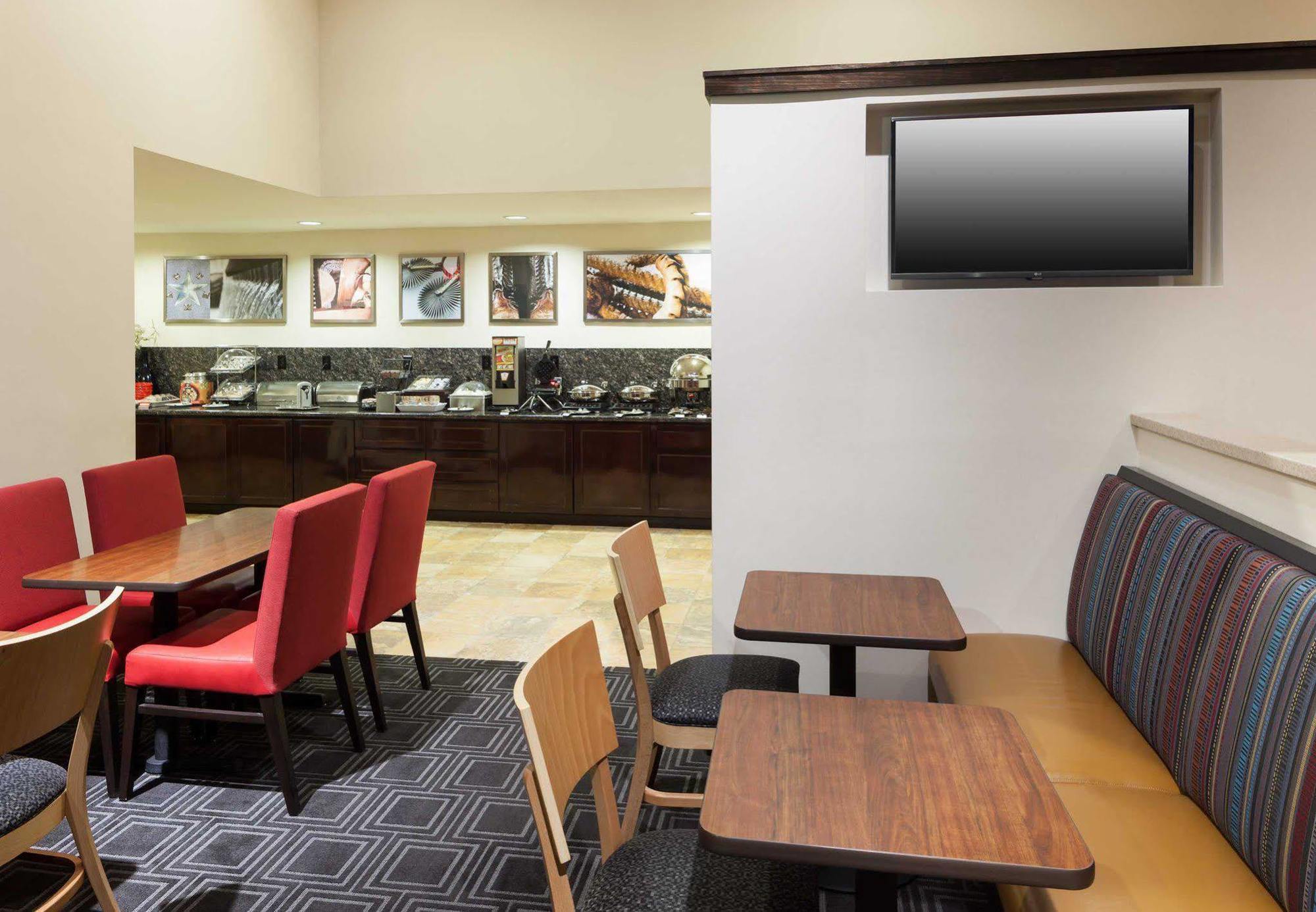 Towneplace Suites By Marriott San Antonio Airport Экстерьер фото